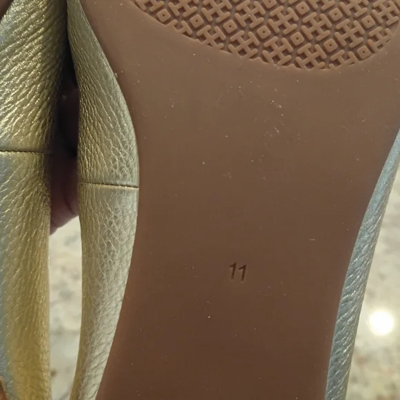 Tory Burch Metallic Gold Flat 11 These Are Perfection! Never Worn! MSRP$350 - Picture 9 of 14